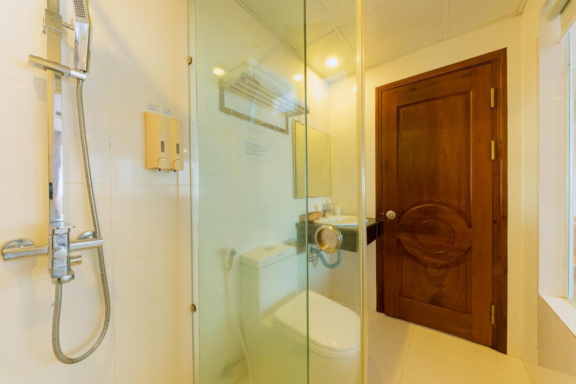 Dubai Nha Trang Hotel Managed By Ht Zewnętrze zdjęcie